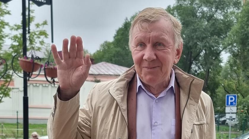 "Попаду в рай": 74-летний Чернов из "Доживем до понедельника" стал прадедом