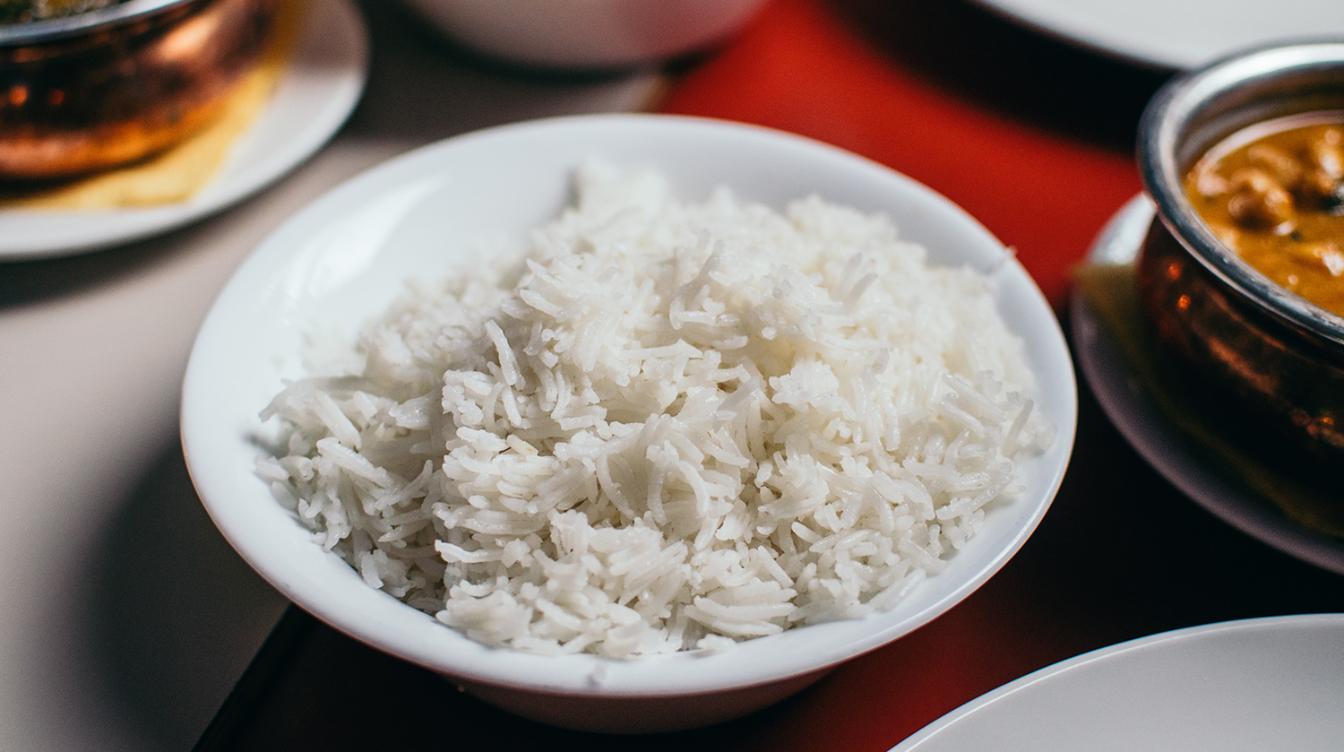 Варите рис с этим ингредиентом и он будет рассыпчатым и мягким 