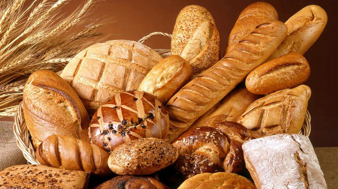 Россиян предупредили о болезнях из-за употребления белого хлеба
